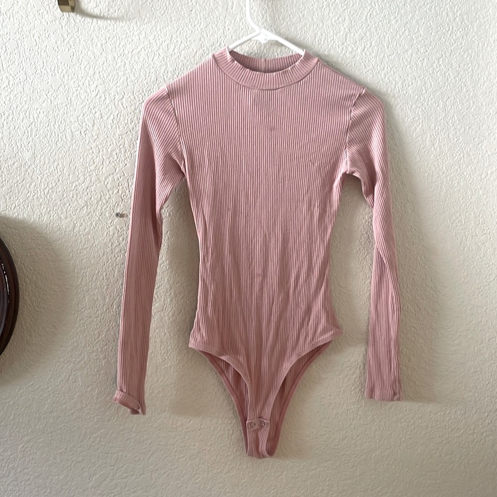 FarmRio long sleeve bodysuit *pink/size small*